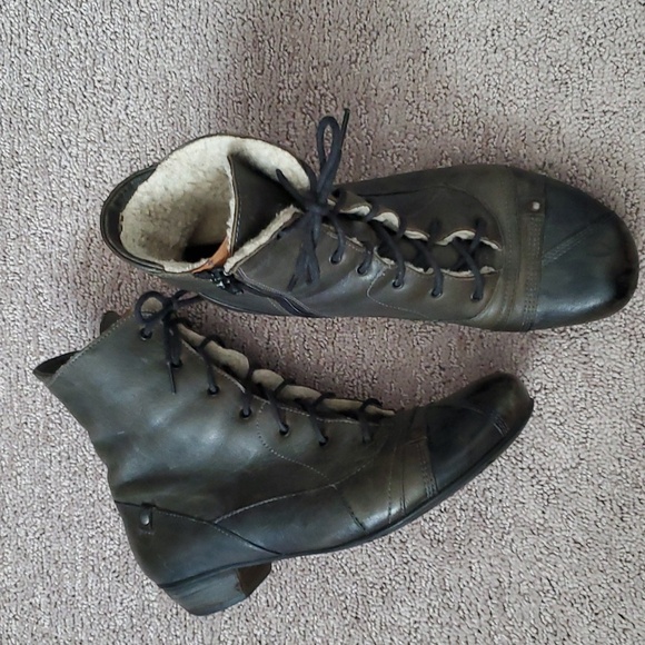 BRAKO Leather Boots - Picture 1 of 16